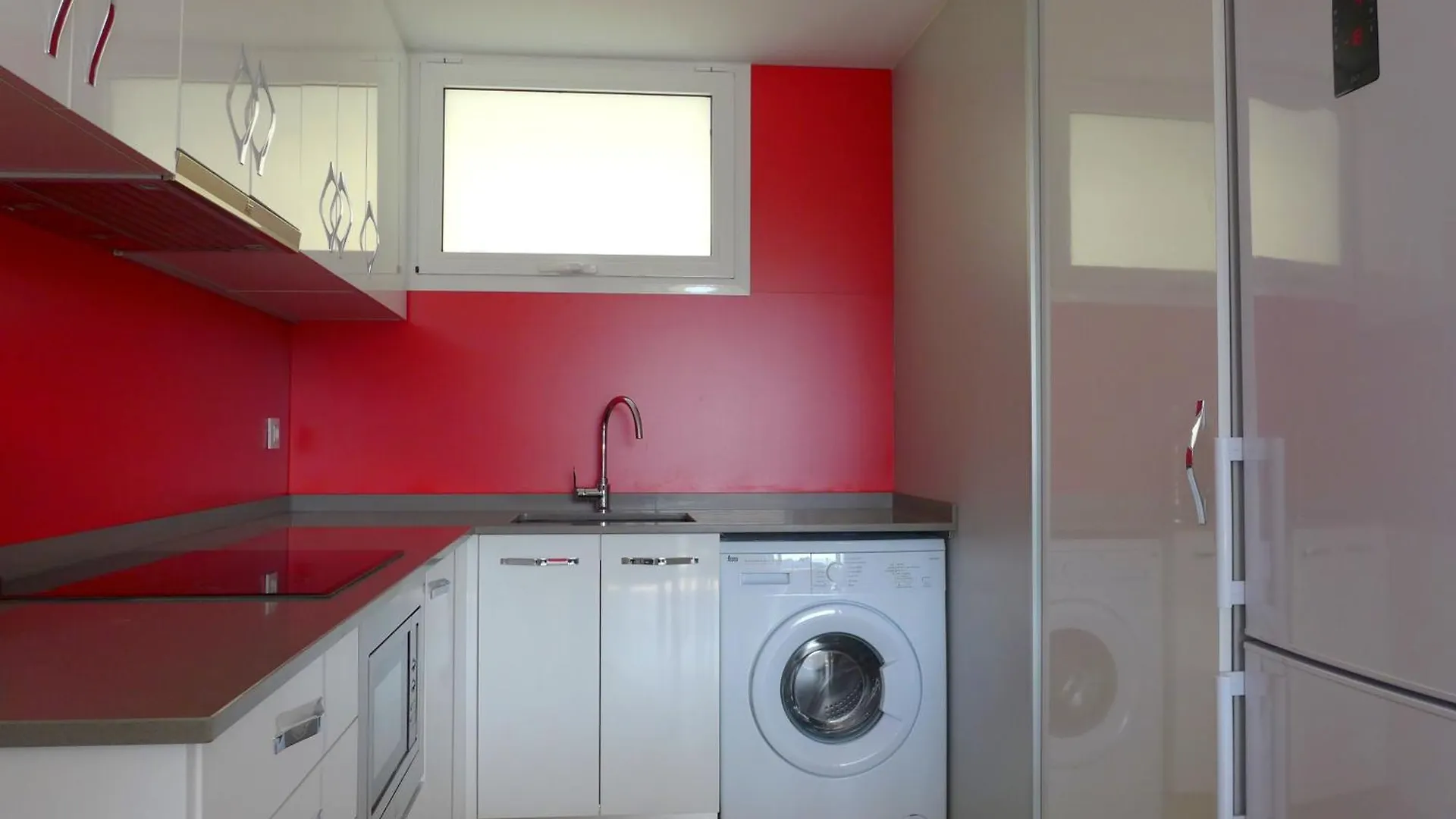 Rentalmar Navarra Family Suites Salou Apartment
