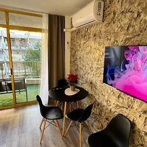 A Estrenar Preciosos Inter2, New Ln 12 Months Open! Self Check In! Reserva Garaje! Salou