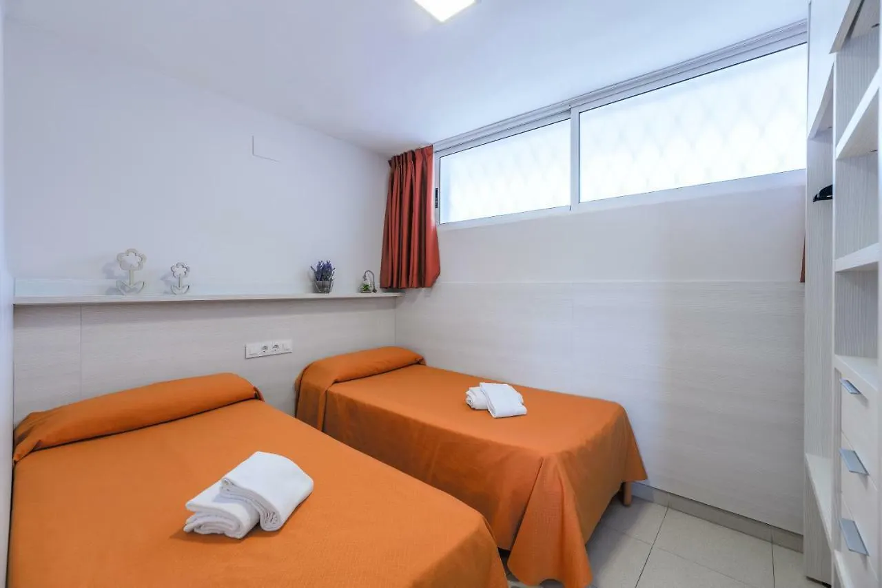 Rentalmar Navarra Family Suites Salou Spanje