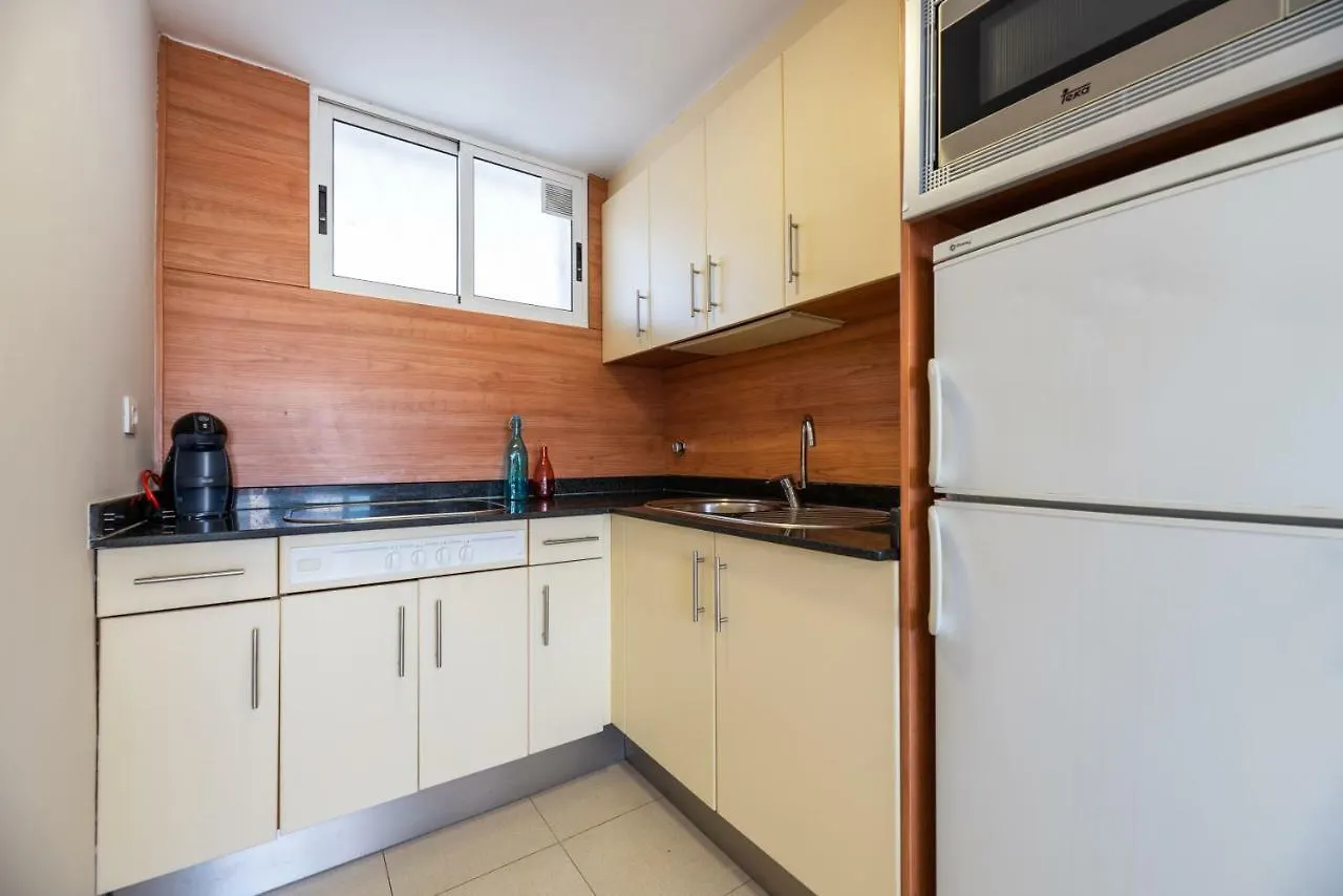 Rentalmar Navarra Family Suites Salou 0*,