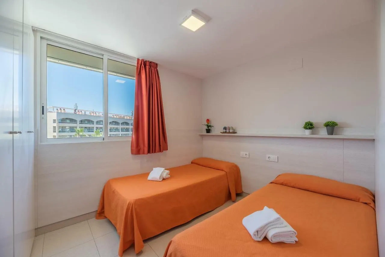 Rentalmar Navarra Family Suites Salou