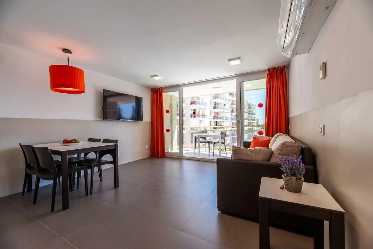 Rentalmar Navarra Family Suites Salou Lejlighed